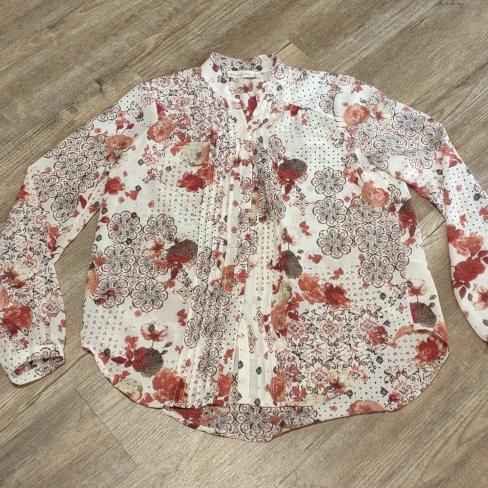 Abercrombie button blouse floral size M
